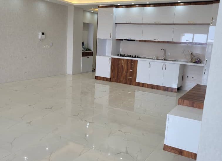 آپارتمان ۱۱۷ متری در میدان قارتال سرعین